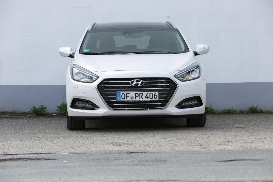  Hyundai i40 Wagon 2015 года  (фото 7 из 30)